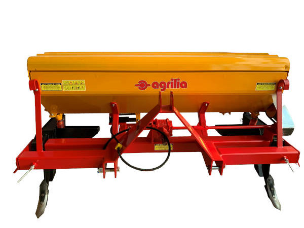 Овощарска машина за торовнасяне с продълбочител