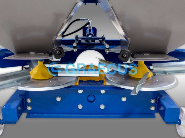 Двудискова торачка 800 л. с хидравлично дозиране