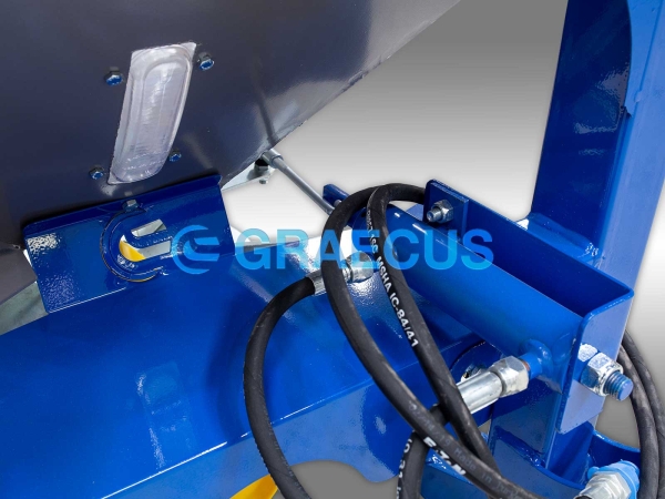 Торачка 1000 л. с хидравлично дозиране