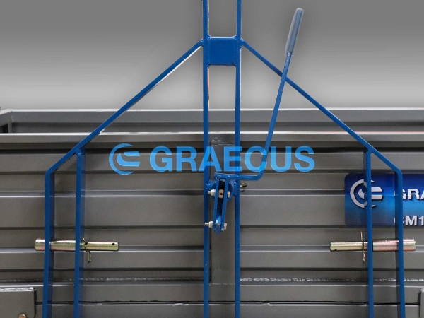 Навесен кош за трактор – серия CM