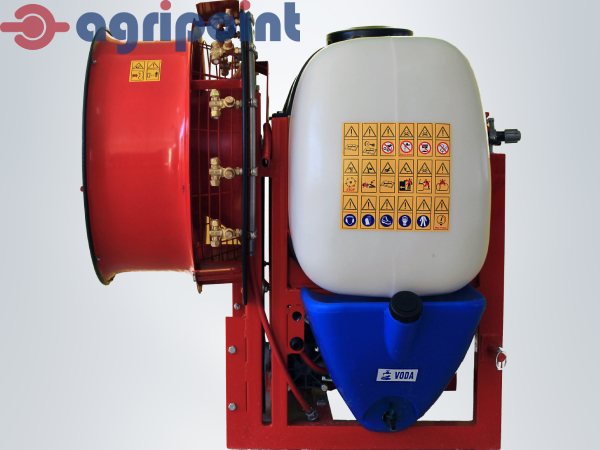 Вентилаторна Пръскачка 220 литра